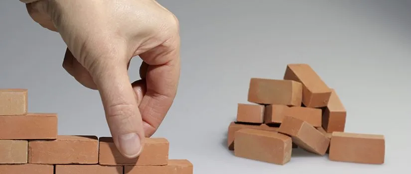 Workmen on the Walls